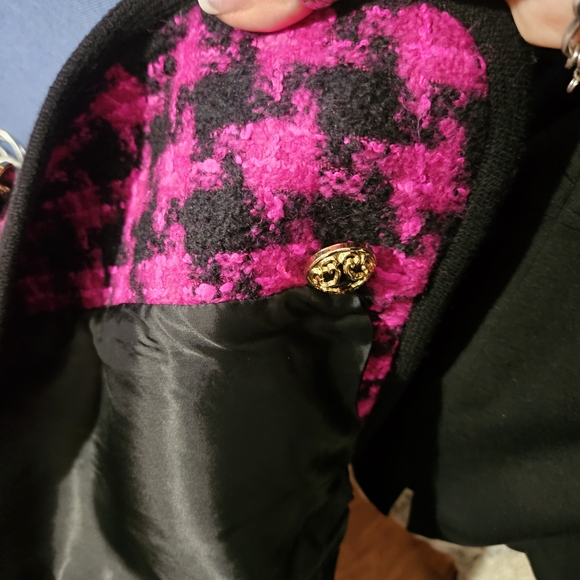 Women's Houndstooth Blazer Jacket in Hot Pink and Black With Black Trim - Picture 10 of 10